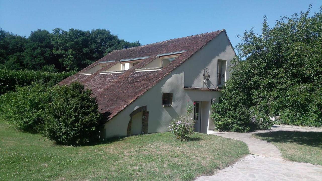 Villa Dikaria Montacher Luaran gambar