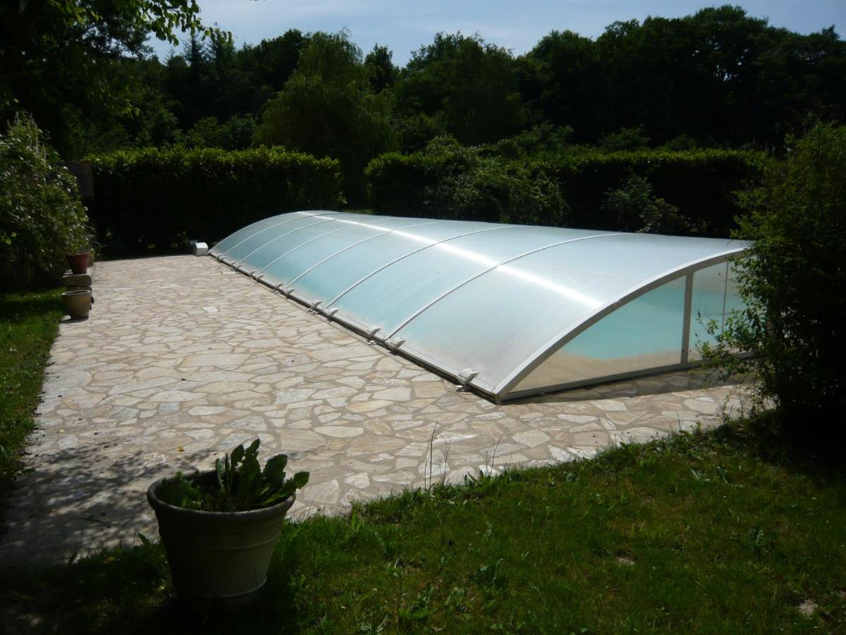 Villa Dikaria Montacher Luaran gambar